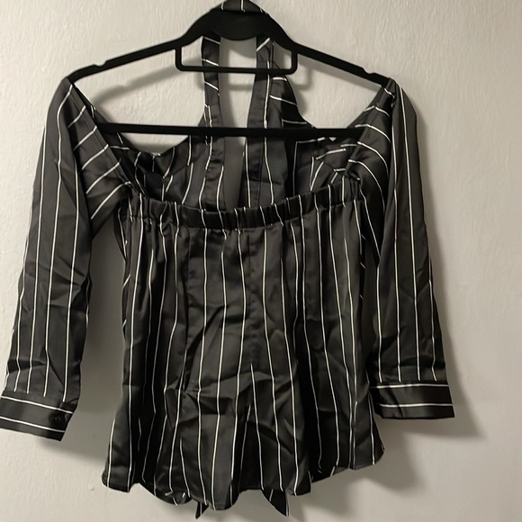 Lulumari cold shoulder halter long sleeves waist tie striped tuxedo top. Small. - Picture 3 of 3